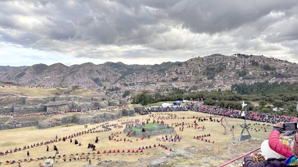 inti-raymi-en-cusco-2025-vive-la-fiesta-del-sol-en-el-corazon-del-imperio-inca