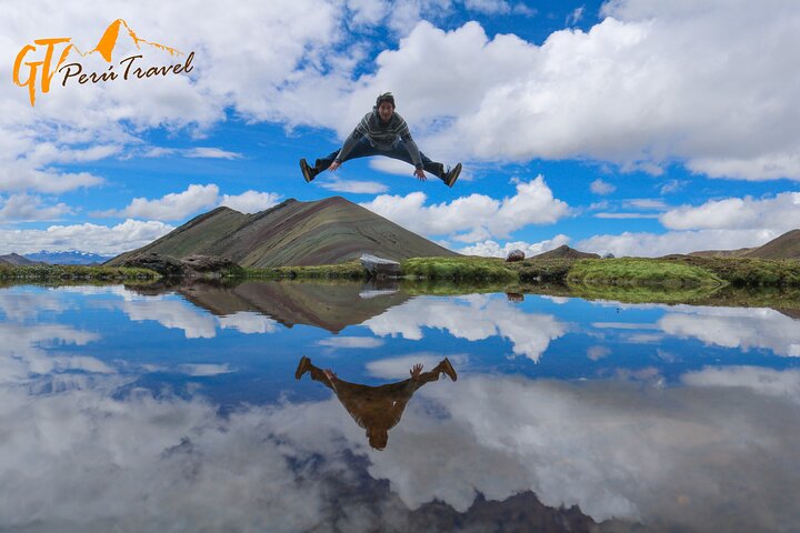 cerro-siete-colores-agencia-gt-peru-travel